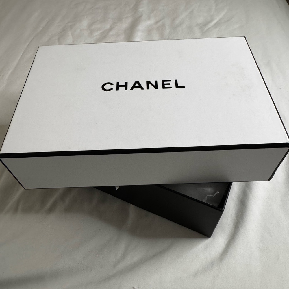 Chanel Classic White and Black Gift Box